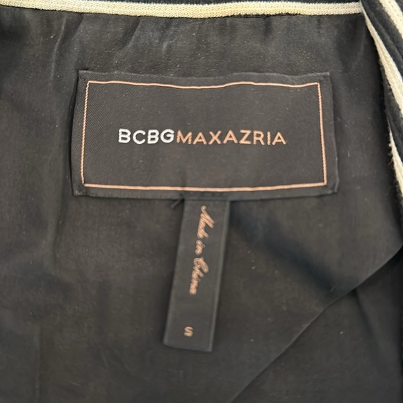 BCBG MaxAzria Black and Cream striped blazer - Picture 3 of 4